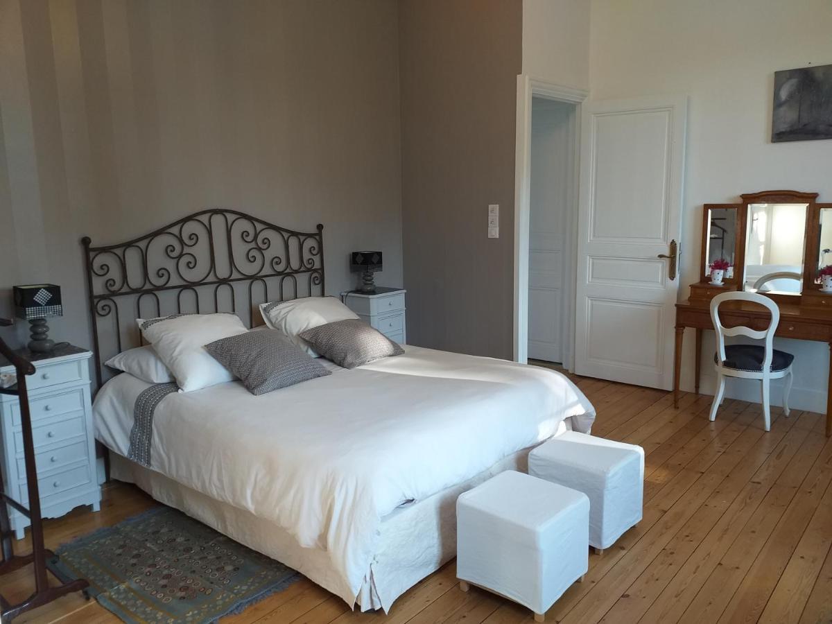Domaine Berenguer Bed & Breakfast Ouches Dış mekan fotoğraf