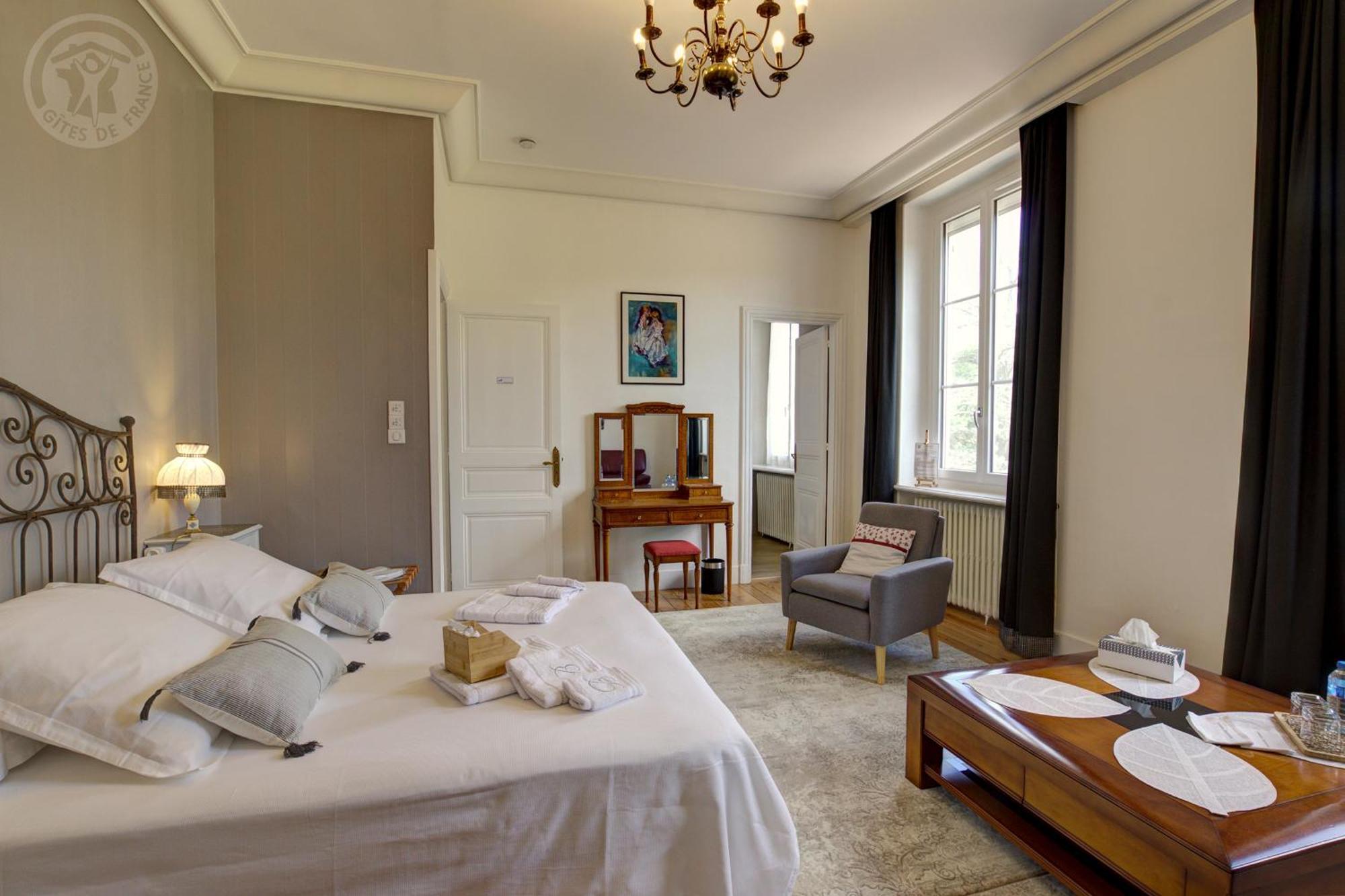 Domaine Berenguer Bed & Breakfast Ouches Dış mekan fotoğraf